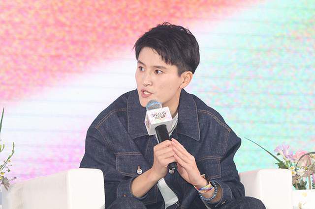 饥饿的妇人
